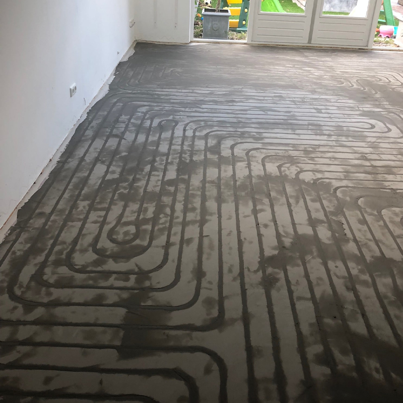 Foto van het voorbereiden van een vloer door Vorega