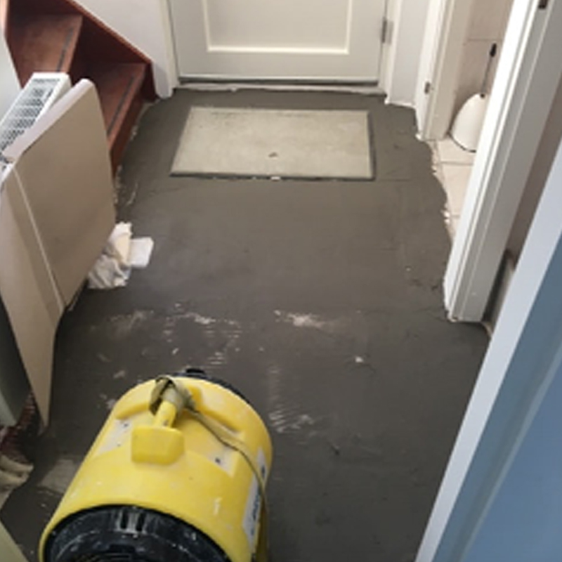 Foto van het voorbereiden van een vloer door Vorega